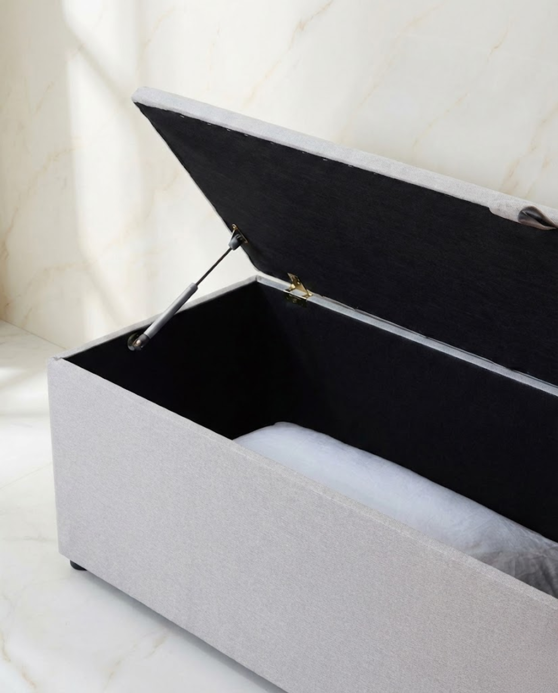 Isandros ottoman storage Blanket Box