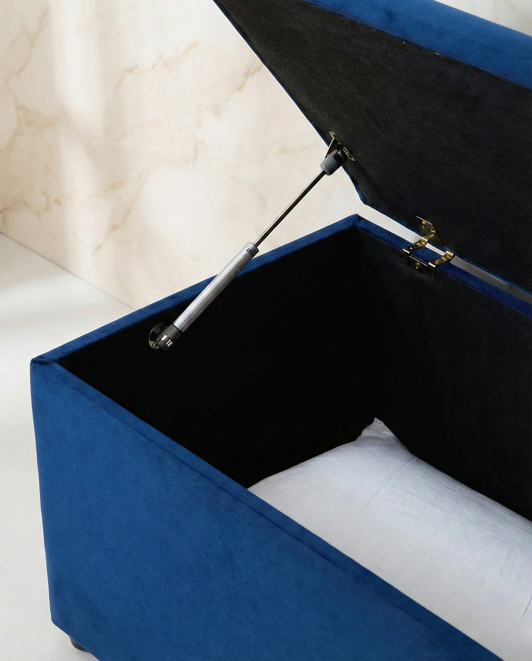 Penthior Blanket Box